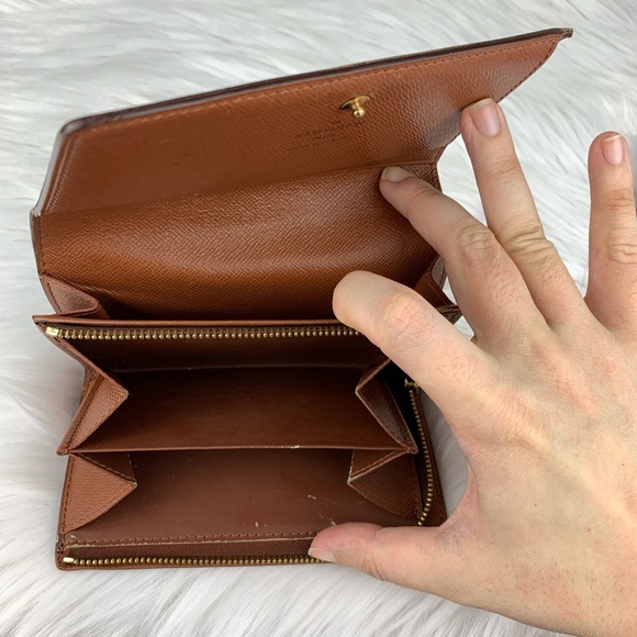 🛑SOLD🛑LV monogram wallet - Picture 6 of 8